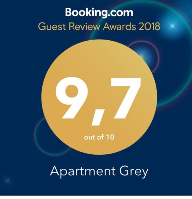 Apartment Grey Porec Bagian luar foto